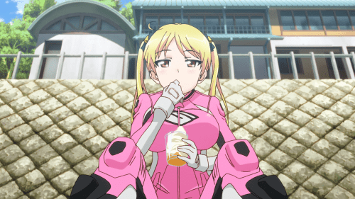 Bakuon!! / Episode 3 / Rin sitting away from the group, contemplating life and motorcycles